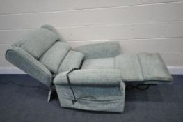 A REPOSE ELECTRIC RISE AND RECLINE ARMCHAIR (condition report:- ideal for a clean, PAT pass and