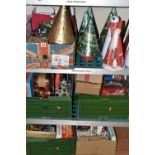 FIVE BOXES OF VINTAGE AND MODERN CHRISTMAS DECORATIONS AND ORNAMENTS, to include vintage and