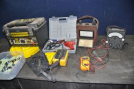 A COLLECTION OF VINTAGE AND MODERN ELECTRICAL TESTING EQUIPMENT including a Universal AVO meter, a