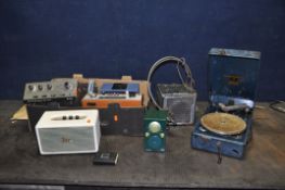 A TRAY CONTAINING VINTAGE AND MODERN AUDIO EQUIPMENT including a Trio KA2000 amplifier, a Roberts