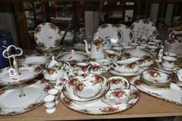 ROYAL ALBERT OLD COUNTRY ROSES PART DINNER SERVICE, comprising ten dinner plates - five seconds,