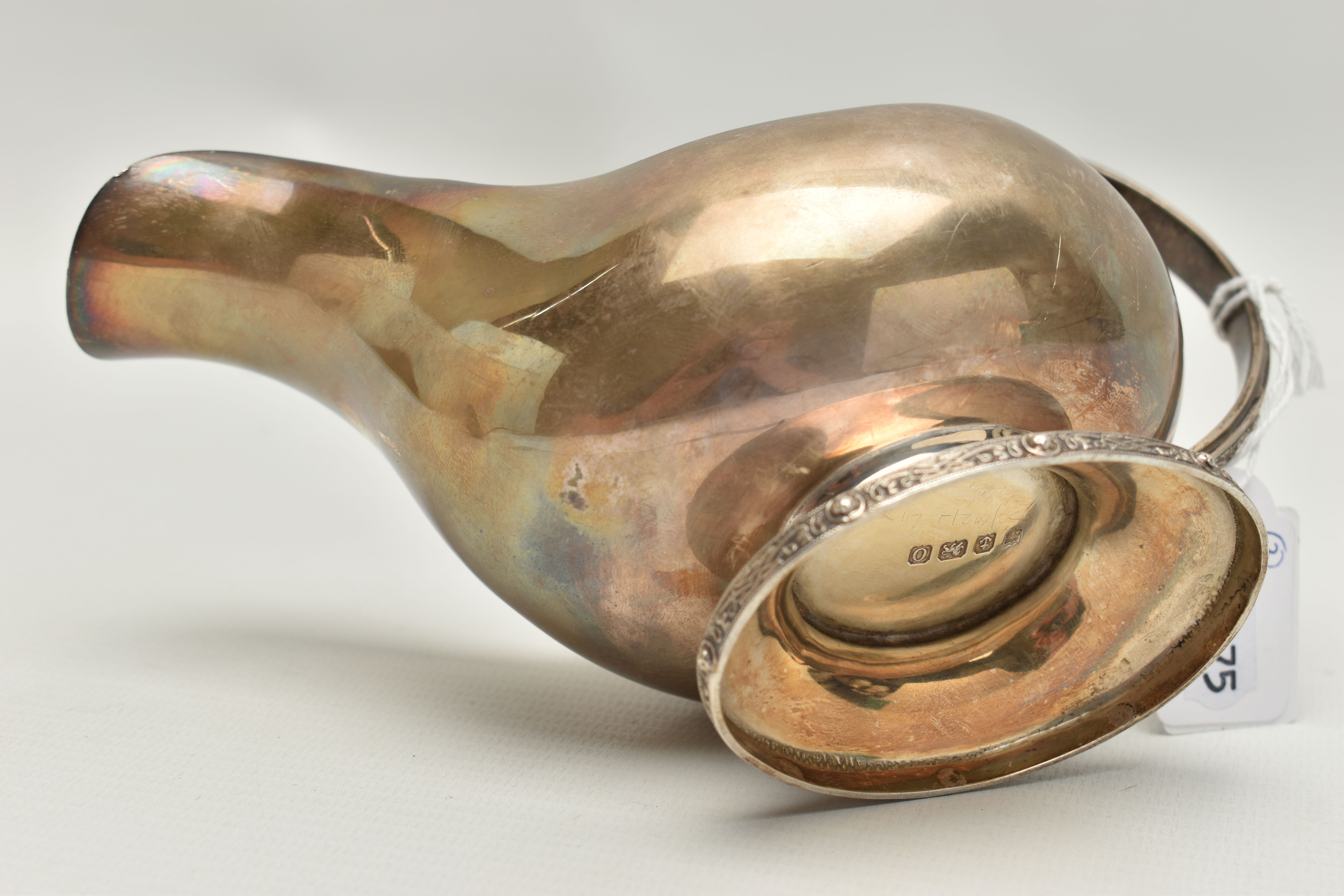 A MID 20TH CENTURY SILVER GRAVY BOAT, polished design with a Scandinavian design to rim of the - Image 6 of 7