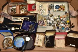 A BOX OF ASSORTED ITEMS, to include three wristwatches, names to include Pulsar and Sekonda,
