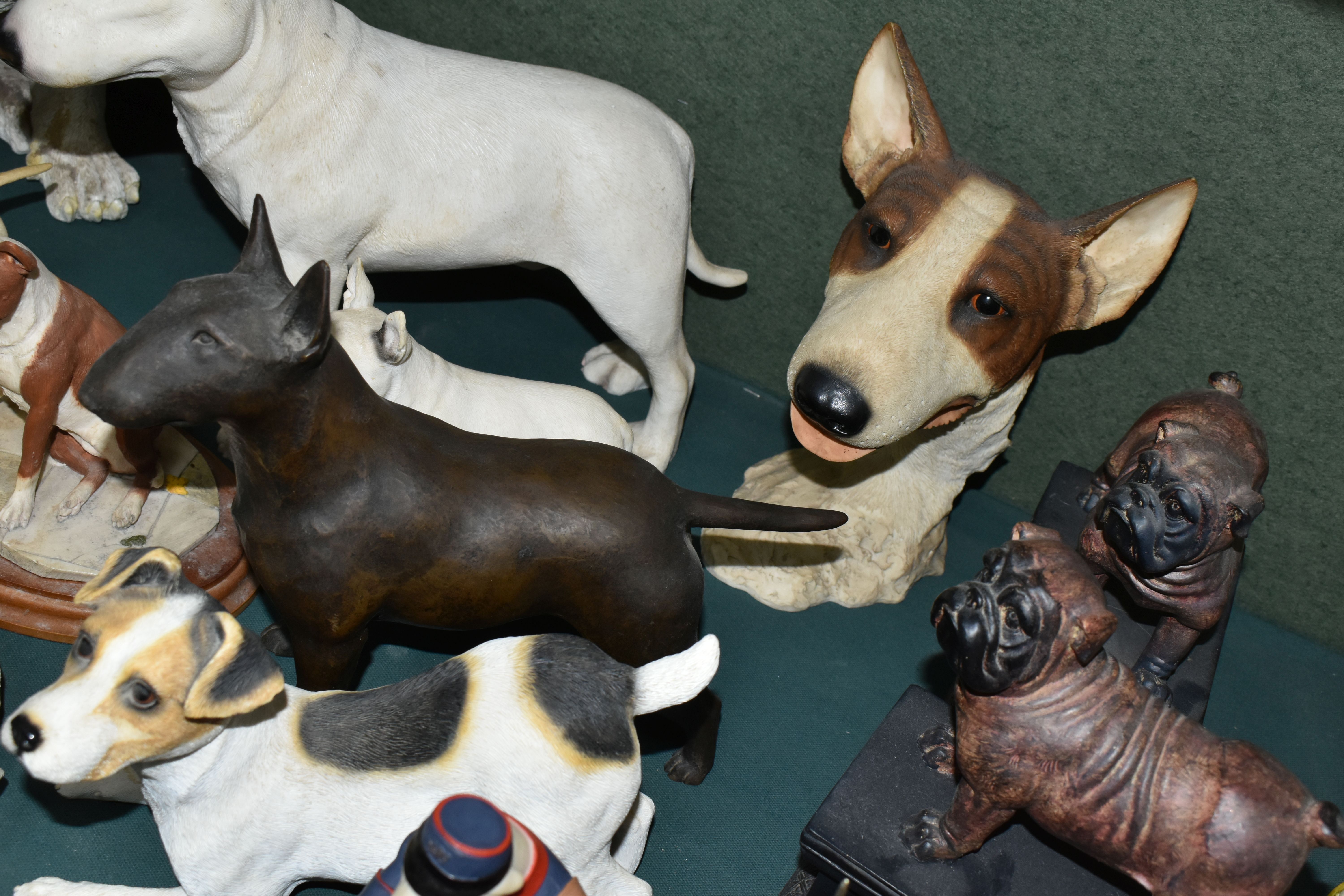 A GROUP OF DOG ORNAMENTS, fourteen pieces to include Robert Harrop Doggie People 'Bull Terrier - Image 8 of 8