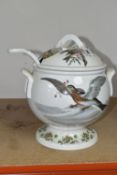 A PORTMEIRION 'BIRDS OF BRITAIN' PATTERN SOUP TUREEN, with lid and ladle (1) (Condition Report: no