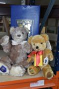 A BOXED MERRYTHOUGHT INTERNATIONAL COLLECTORS CLUB 3RD CLUB TEDDY BEAR, 'Chatsworth', jointed mohair