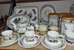 A COLLECTION OF PORTMEIRION 'VARIATIONS' PATTERN TABLE AND TEAWARE, comprising three lidded