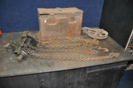 A VINTAGE MORRIS ENGINE HOIST with chains and hooks along with a separate pully, all in a broken