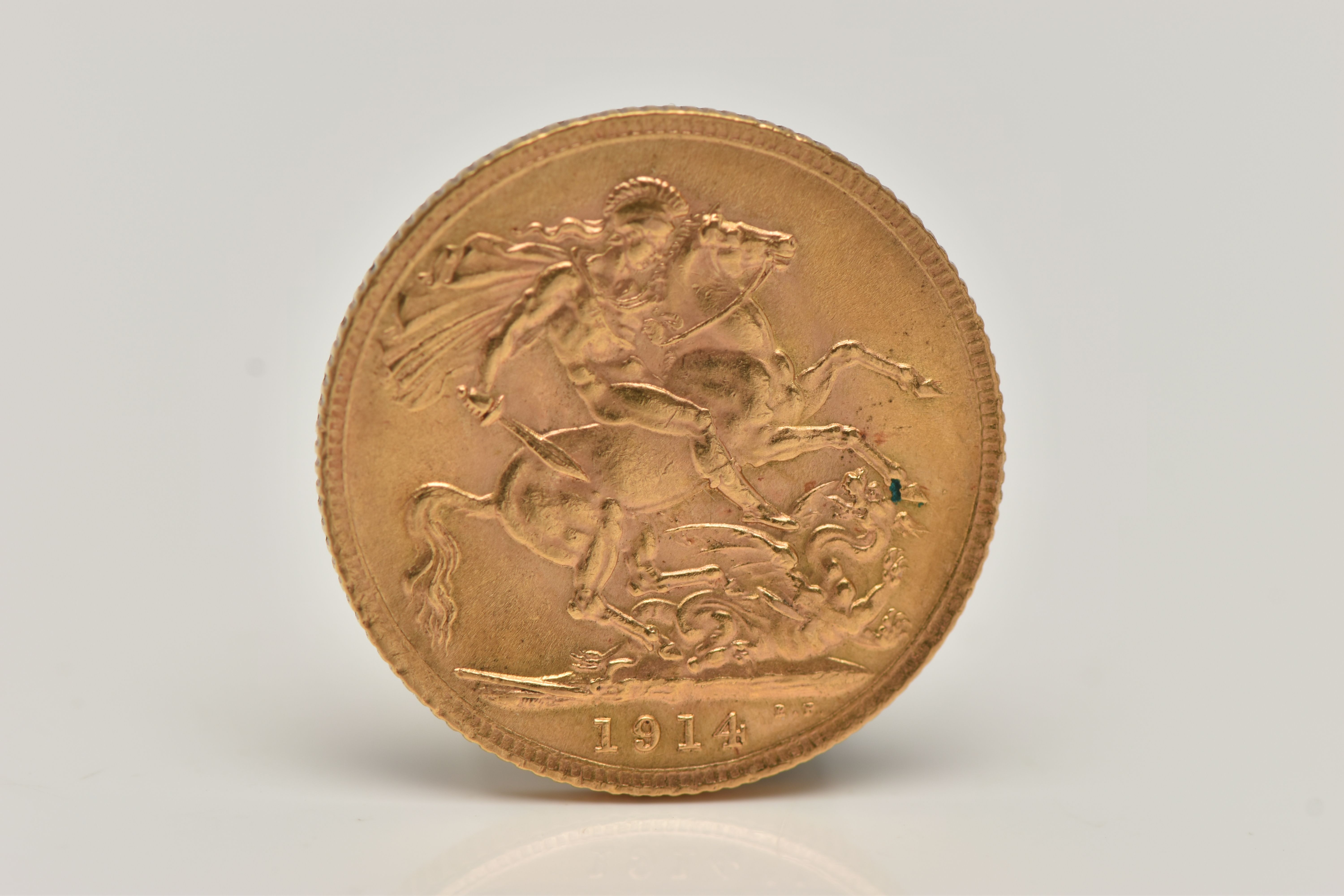 A FULL GOLD SOVEREIGN COIN GEORGE V 1914, 22ct, .916 fine, 22.05mm, 7.98 gram