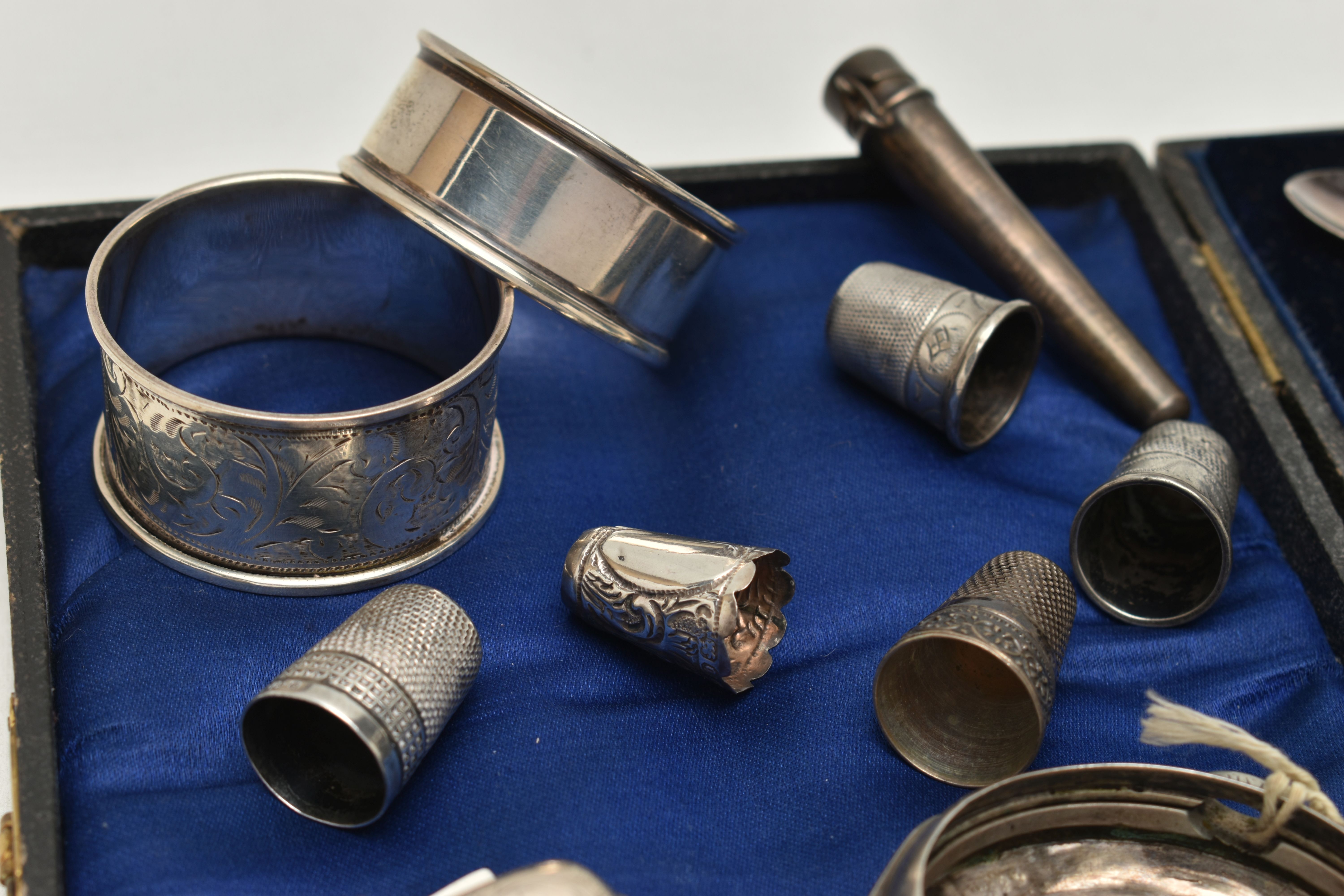 A BOX OF ASSORTED SILVER ITEMS, to include a cased set of six teaspoons with a pair of sugar - Image 4 of 5