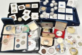 A BOX OF MIXED COINAGE, to include 12x Piedfort Silver proof £1 coins with the rarer 1983 Piedfort