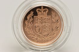 ROYAL MINT FULL GOLD SOVEREIGN COIN QUEEN ELIZABETH II 2002, .916 fine, 7.98 gram, 22.05mm,
