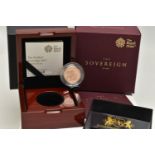 A ROYAL MINT BOXED GOLD PIEDFORT PROOF GARTER LIMITED EDITION REVERSE SOVEREIGN COIN, 3500 mintage