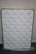 A NEW SIMPLE BEDS WRAPPED 4FT 6 POCKET SPRUNG MEMORY FOAM MATTRESS