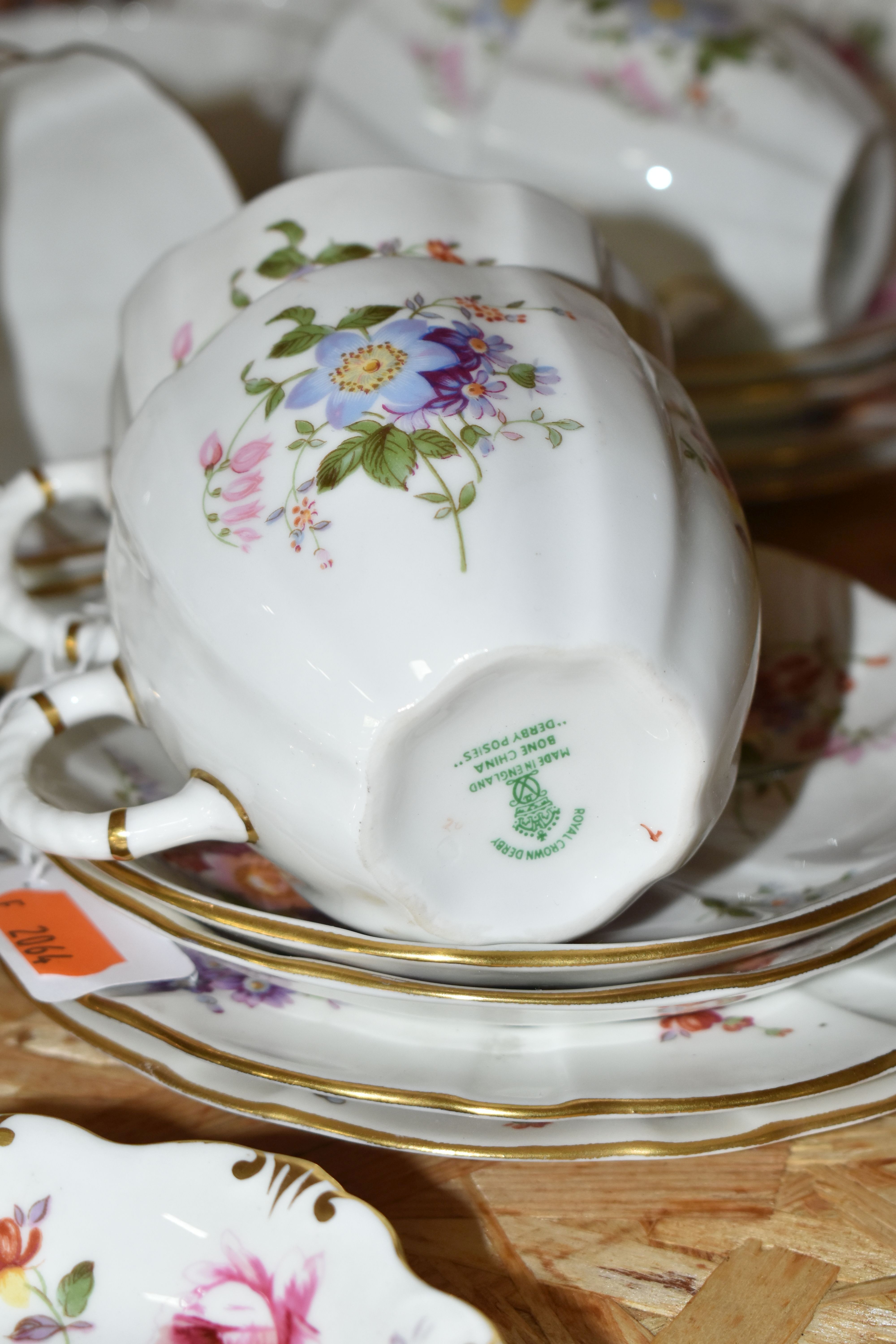 A COLLECTION OF ROYAL CROWN DERBY 'DERBY POSIES' PATTERN TEAWARE, comprising a boxed set of six - Image 8 of 9