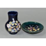 TWO PIECES OF MOORCROFT POTTERY 'COLUMBINE' GIFTWARES, comprising a small vase 'Columbine' design on