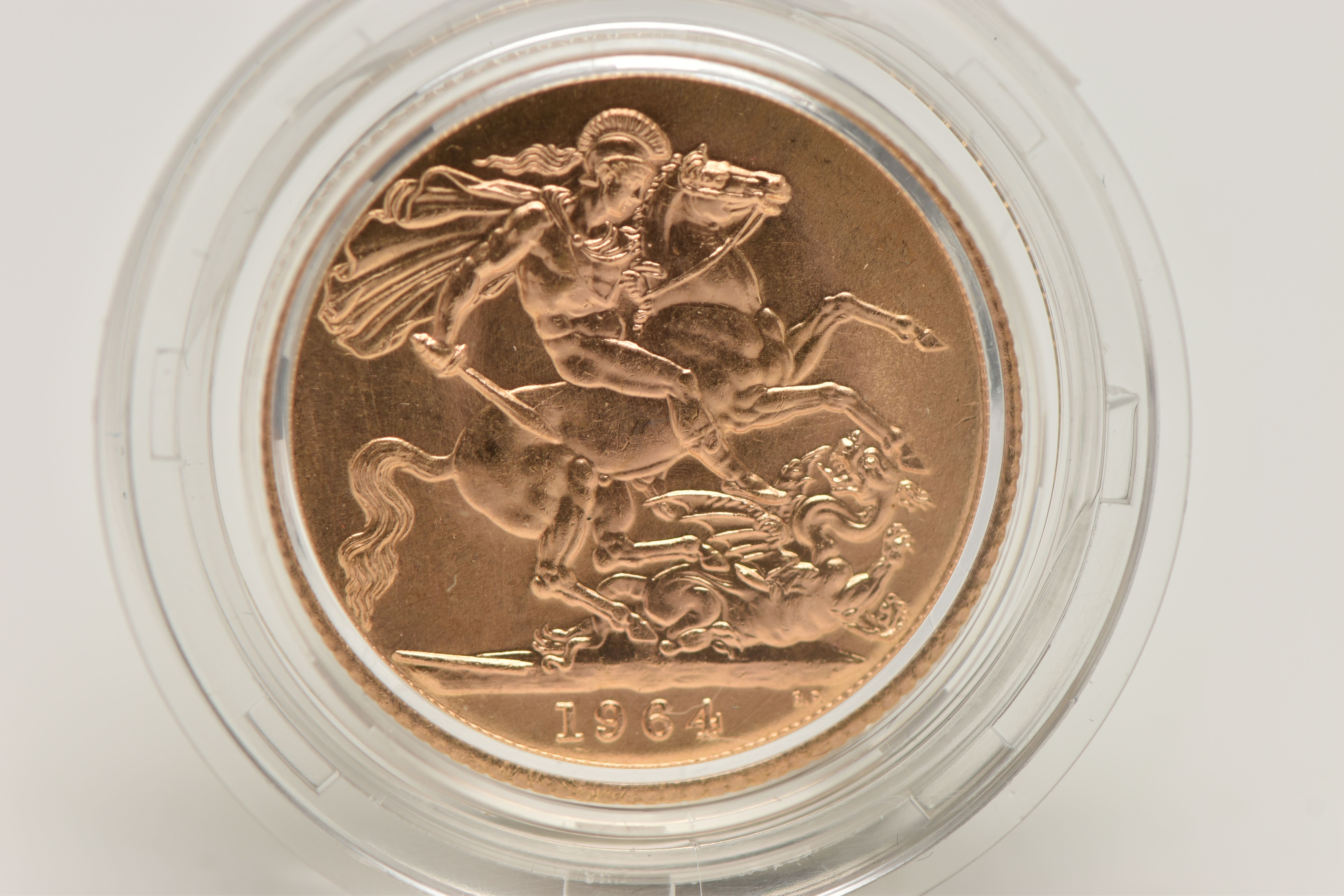 ROYAL MINT FULL GOLD SOVEREIGN COIN QUEEN ELIZABETH II 1964, .916 fine, 7.98 gram, 22.05mm,