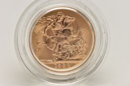 ROYAL MINT FULL GOLD SOVEREIGN COIN QUEEN ELIZABETH II 1962, .916 fine, 7.98 gram, 22.05mm mintage