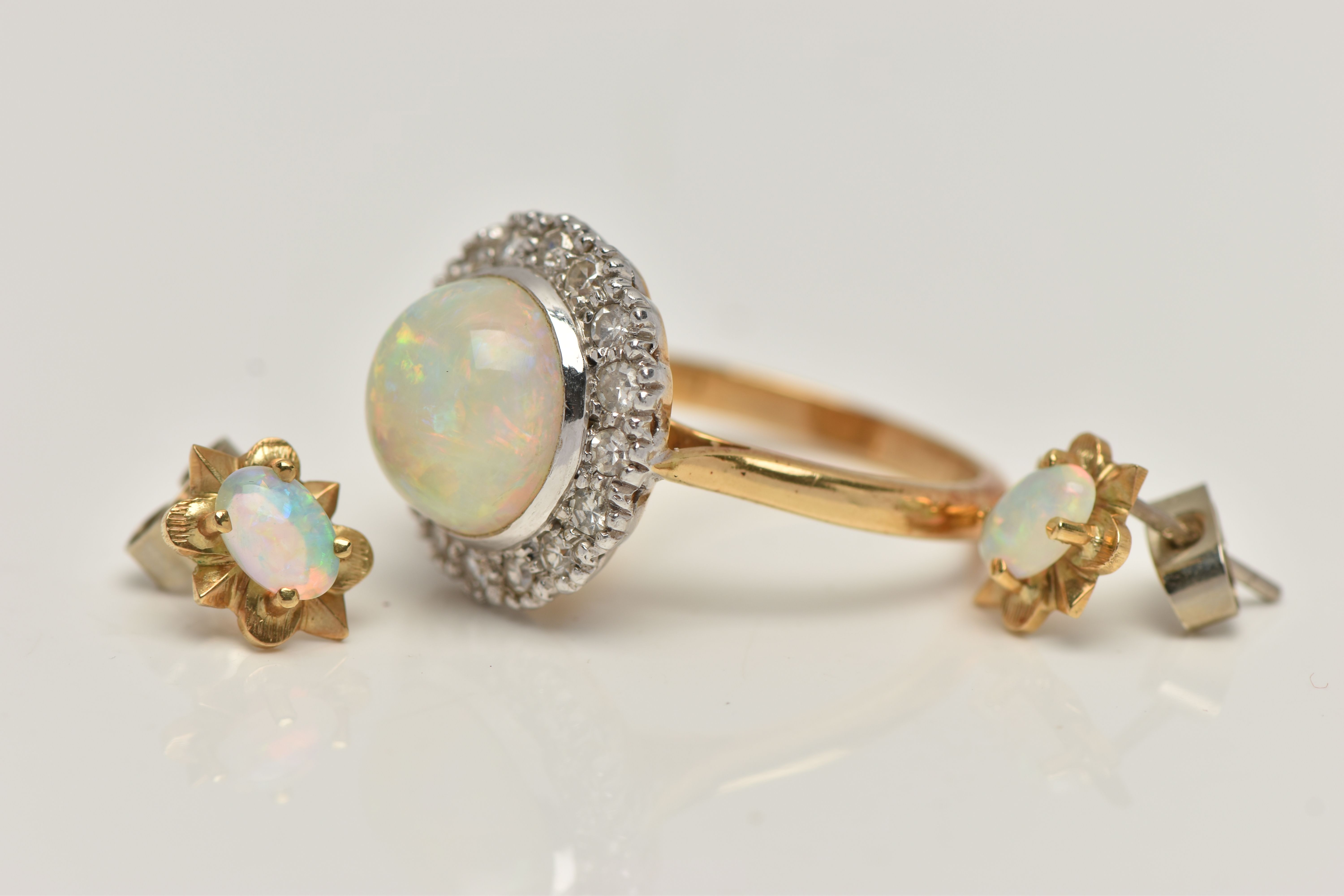 AN 18CT GOLD OPAL AND DIAMOND RING AND A PAIR OF OPAL EARRINGS, the ring of a circular form, set - Image 2 of 5