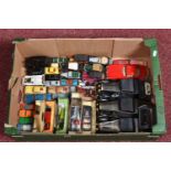 A QUANTITY OF ASSORTED BOXED AND UNBOXED DIECAST VEHICLES, unboxed and assorted play worn diecast to