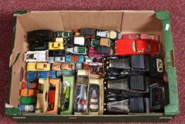 A QUANTITY OF ASSORTED BOXED AND UNBOXED DIECAST VEHICLES, unboxed and assorted play worn diecast to