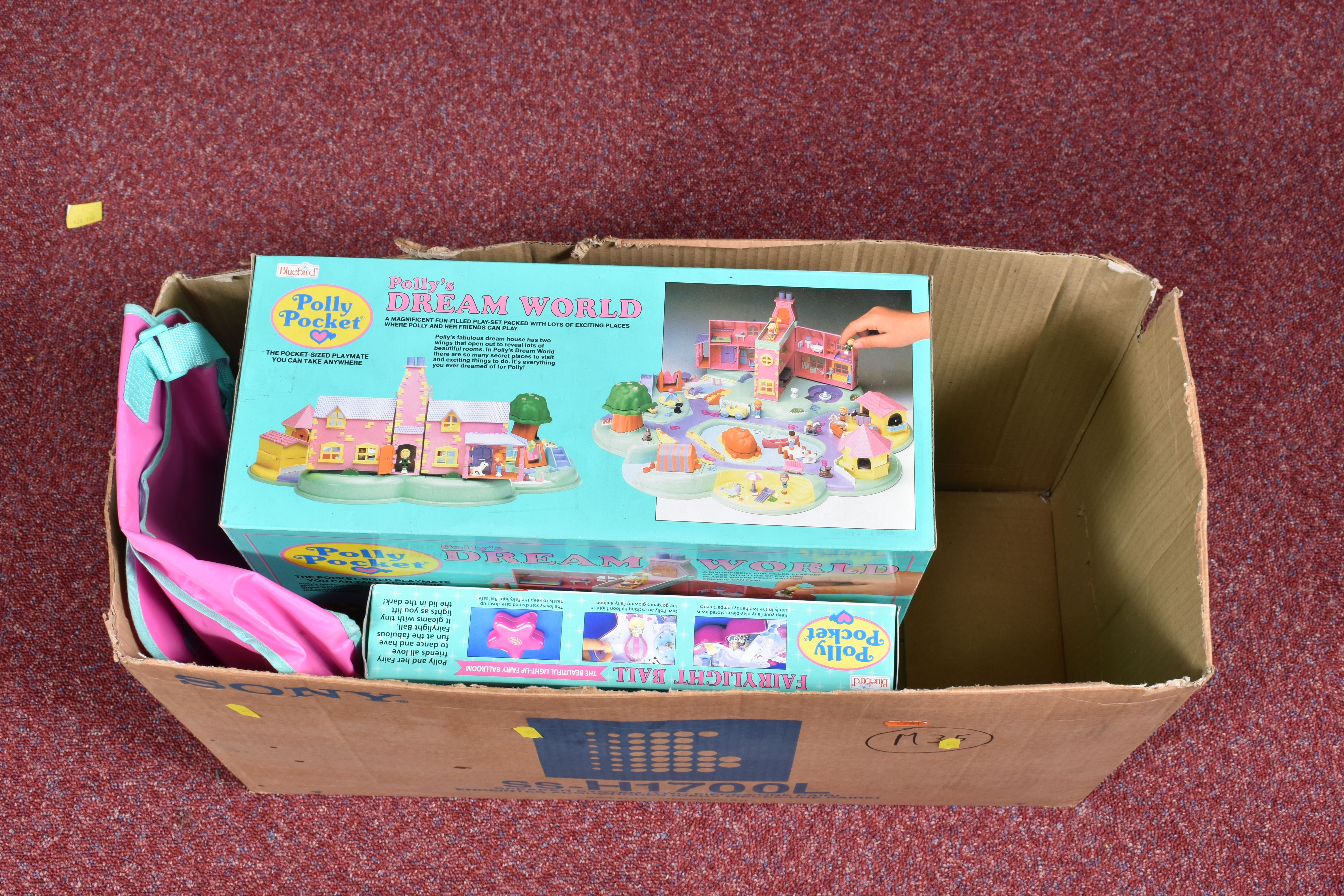 A COLLECTION OF BOXED BLUEBIRD POLLY POCKET SETS, mainly from the 1990's, to include Polly's Dream - Image 10 of 13