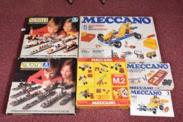 A BOXED MECCANO MOTORISED SET No.5, (G7505) late 1970's blue and yellow era set, contents not