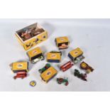 A QUANTITY OF BOXED AND UNBOXED MATCHBOX MODELS OF YESTERYEAR, all are early issues, lightly play