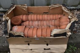A BOX OF SIXTY-EIGHT SMALL TERRACOTTA POTS (condition - small chips to some)