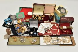 A BOX OF ASSORTED ITEMS, to include a silver curb link bracelet, links stamped with a sterling mark,