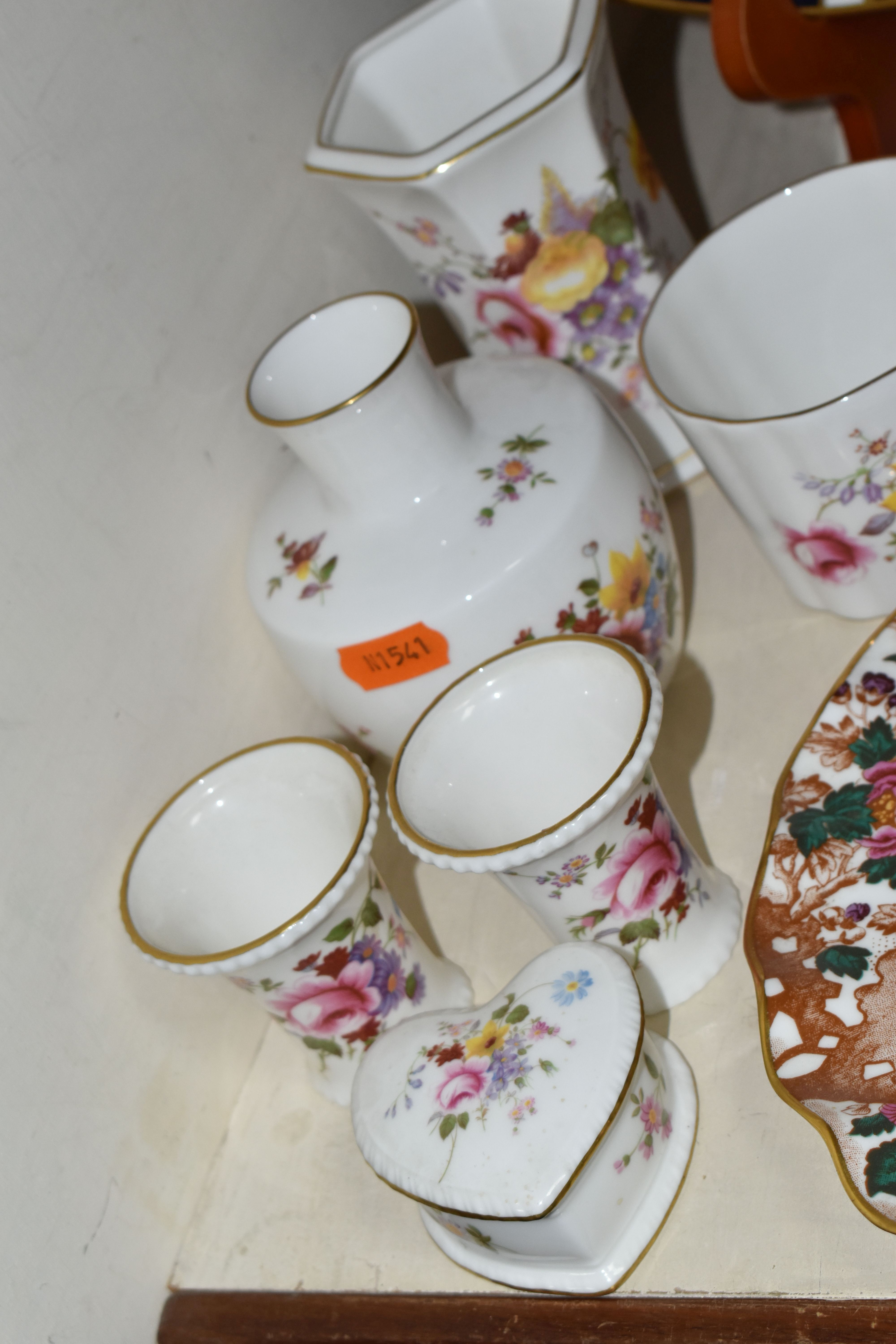 A COLLECTION OF ROYAL CROWN DERBY WARES, comprising a large Imari 2451 charger, diameter 35cm, an - Image 3 of 7