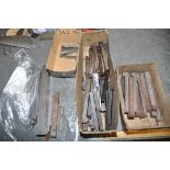 A SMALL TRAY CONTAINING GIB KEYS including No2, 3/8, 7/8, 1/2in etc (this lot is located at