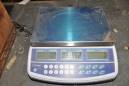A BAXTRAN BC6 UK DIGITAL SCALE (this lot is located at another location so separate arrangement