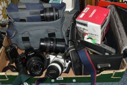 A BOX OF CAMERAS AND PHOTOGRAPHIC EQUIPMENT, to include a Canon EOS 300 35mm camera fitted with a