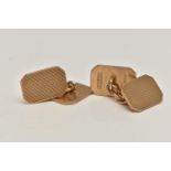 A PAIR OF 9CT GOLD CUFFLINKS, engine turned pattern chain link cufflinks, personal engraving reads