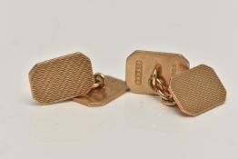 A PAIR OF 9CT GOLD CUFFLINKS, engine turned pattern chain link cufflinks, personal engraving reads