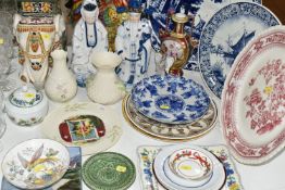 A SMALL COLLECTION OF CERAMICS, TO INCLUDE BELLEEK, a thistle shaped vase with applied polychrome