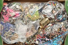 A LARGE BOX OF ASSORTED COSTUME JEWELLERY, to include a selection of necklaces, bracelets, earrings,