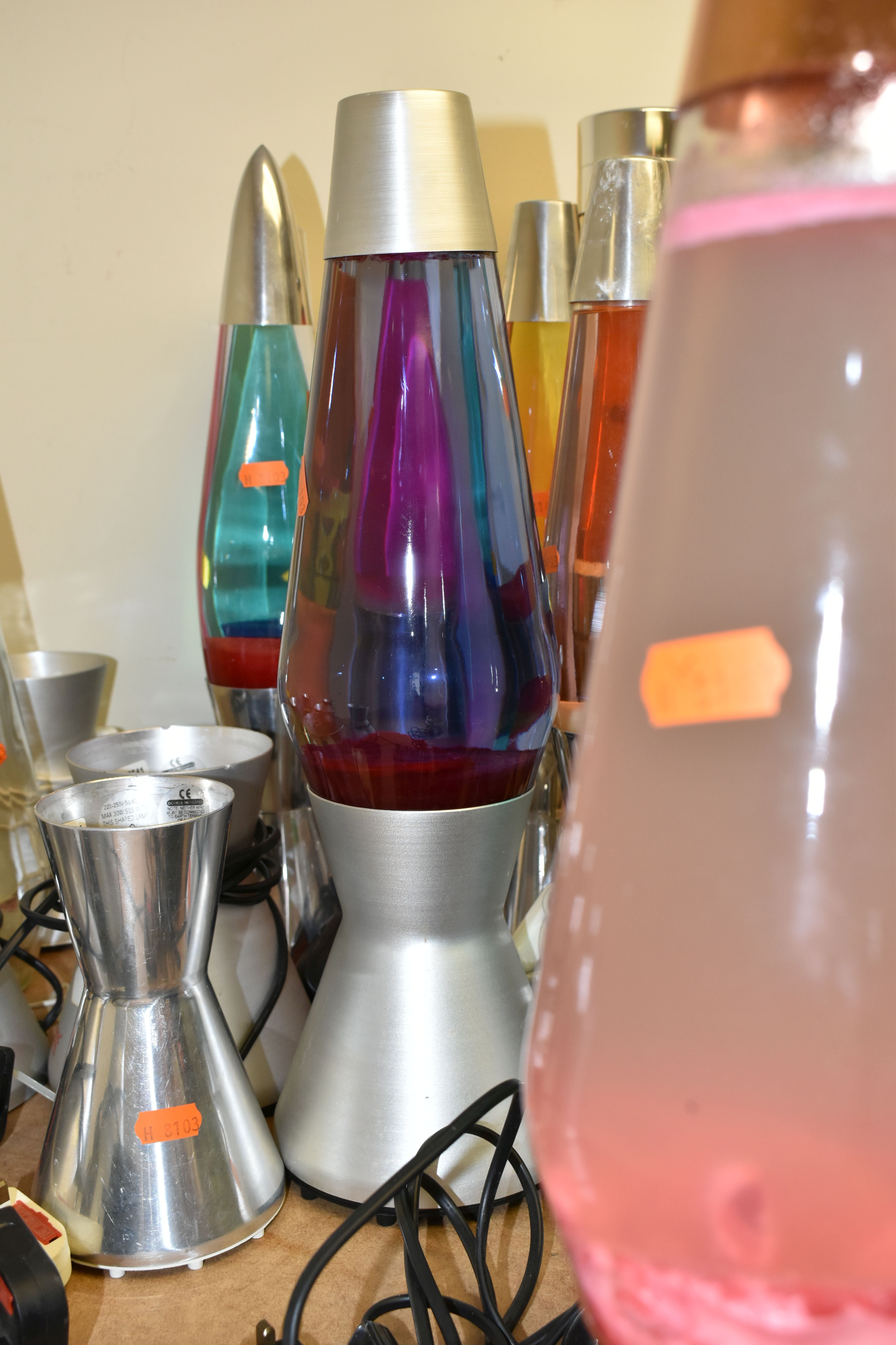 A COLLECTION OF MATHMOS LAVA LAMPS AND SIMILAR, comprising ten Mathos Lava lamps in assorted colours - Image 6 of 7
