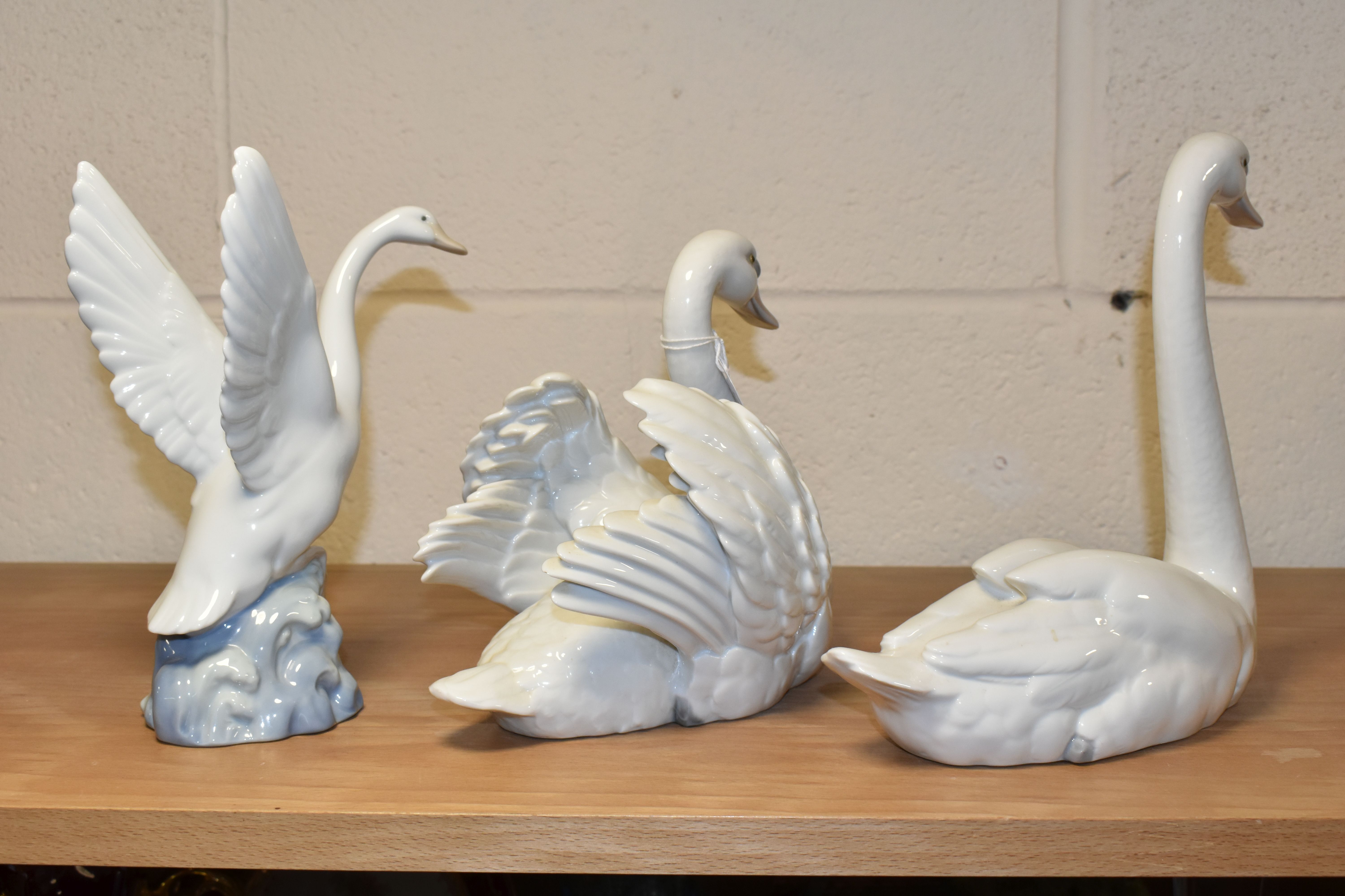 TWO LLADRO SWANS AND A NAO DUCK, comprising a Swan with wings spread, no 5231, issued 1984-2004, - Image 3 of 4