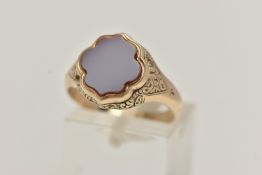 A LATE VICTORIAN MEMORIAL RING, the scalloped shape front set with carnelian, opening to reveal a