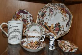 A COLLECTION OF ROYAL CROWN DERBY PORCELAIN, a group of 'Olde Avesbury' pattern giftware