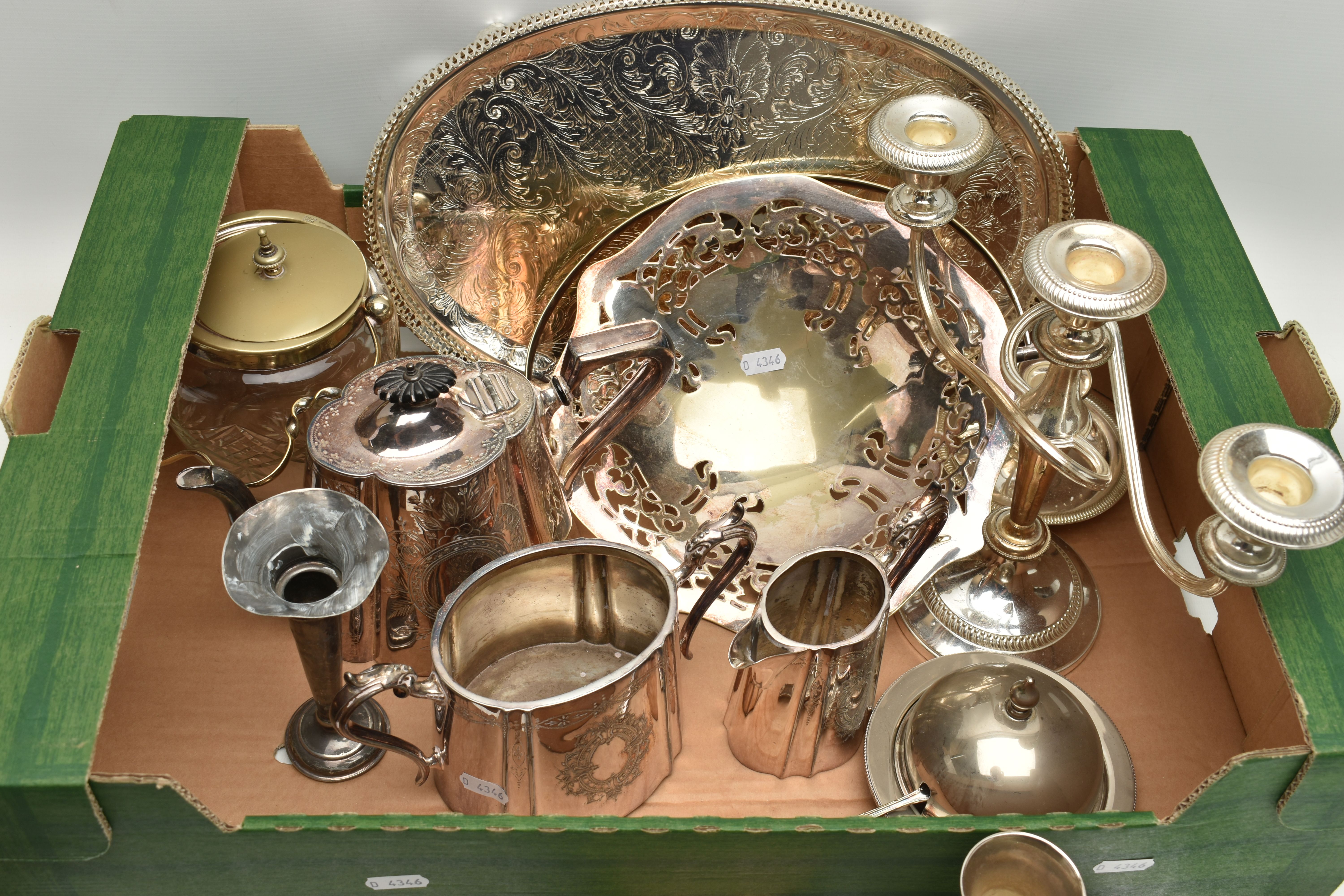 A BOX OF MAINLY SILVER PLATED WARE, to include a pair of chambersticks, a dressing table set, a - Image 3 of 5