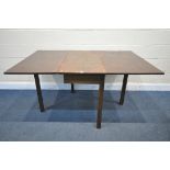 A 20TH CENTURY OAK RECTANGULAR GATE LEG TABLE, open length 157cm x closed 50cm x depth 106cm x