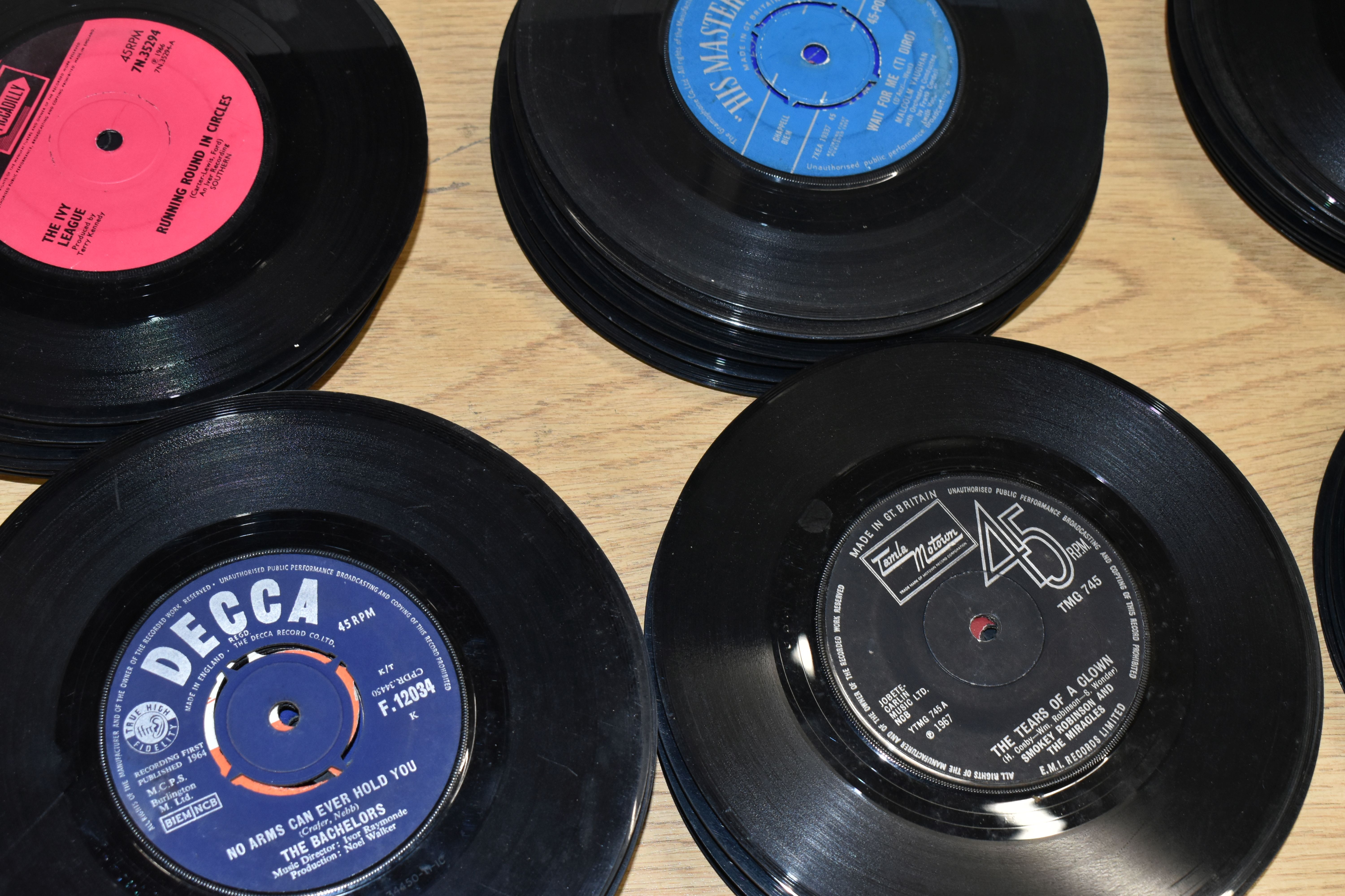 ONE BOX OF SINGLE 45RPM RECORDS, over two hundred single 45rpm records, a collection spanning from - Image 3 of 3