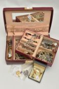 A JEWELLERY BOX WITH COSTUME JEWELLERY, to include a mother of pearl bead necklace, beaded