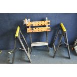 A FOLDING WORK BENCH WITH A STANLEY No702 VICE FITTED and a pair of ZAG plastic saw horses