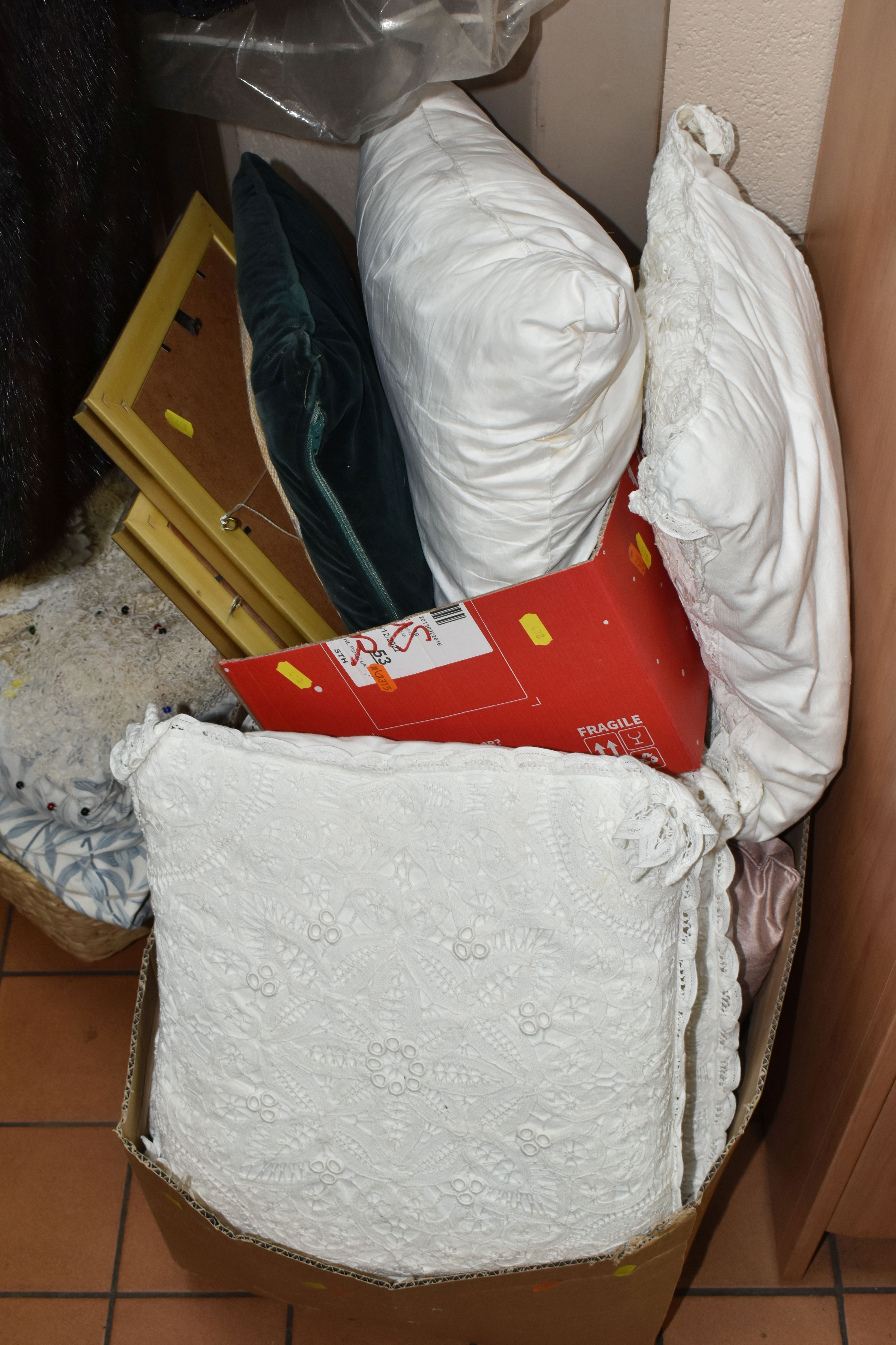 THREE BOXES OF CUSHIONS, EMBROIDERY AND LADIES VINTAGE CLOTHING, to include a quantity of lace - Image 11 of 12