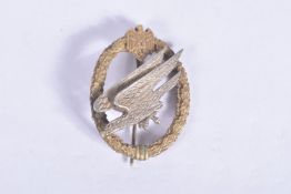 A THIRD REICH NAZI GERMANY ARMY PARATROOPERS BADGE, this has no makers mark on the reverse and