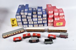 A QUANTITY OF MAINLY BOXED HORNBY DUBLO ROLLING STOCK, to include B.R. Standard Horse Box in maroon,